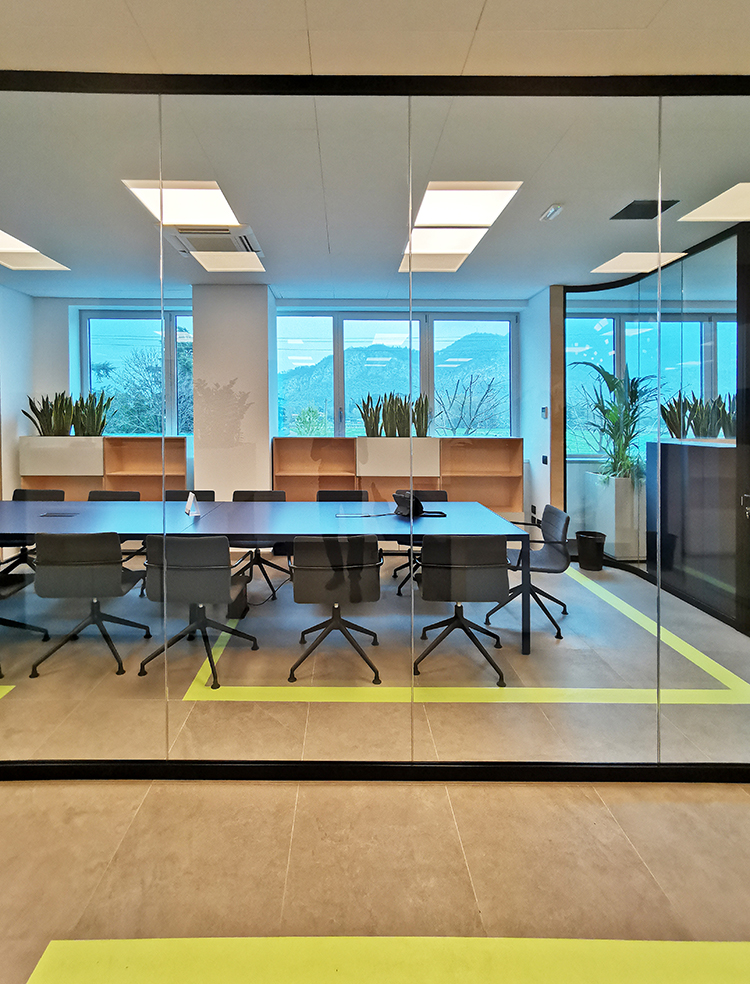 meeting-room-progetto-interni-uffici-arredo-modulare-design