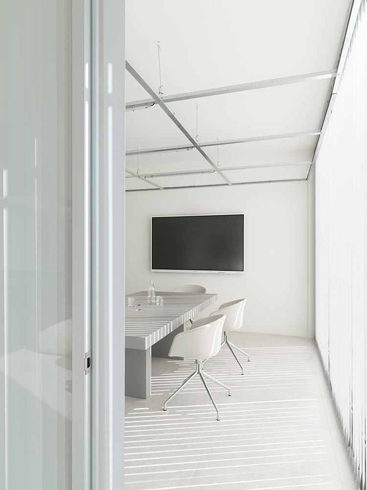 sala-riunioni-arredamento-design-ufficio